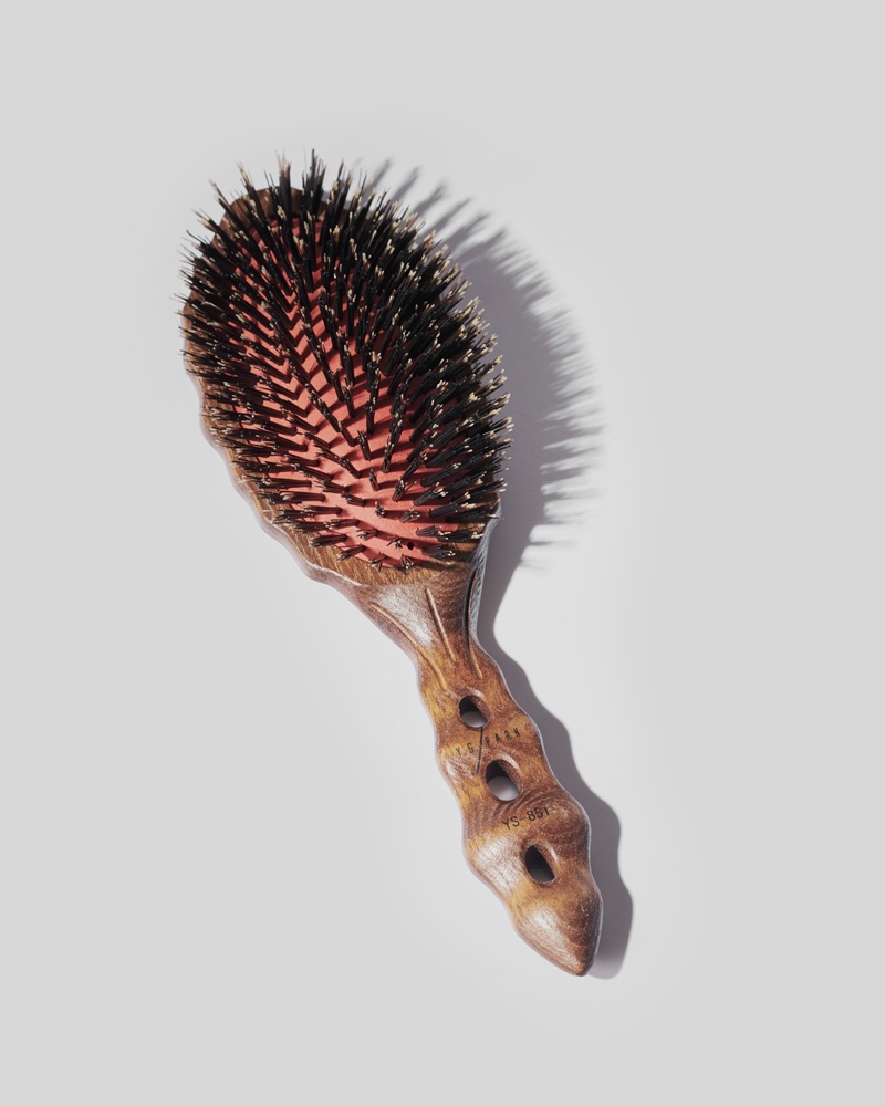 Brosse à cheveux ergonomique